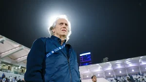 مفاجأة الموسم الهلال في خطر حقيقي .. أنباء عن اتفاق منتخب السعودية مع جورج جيسوس خلفًا لروبرتو مانشيني